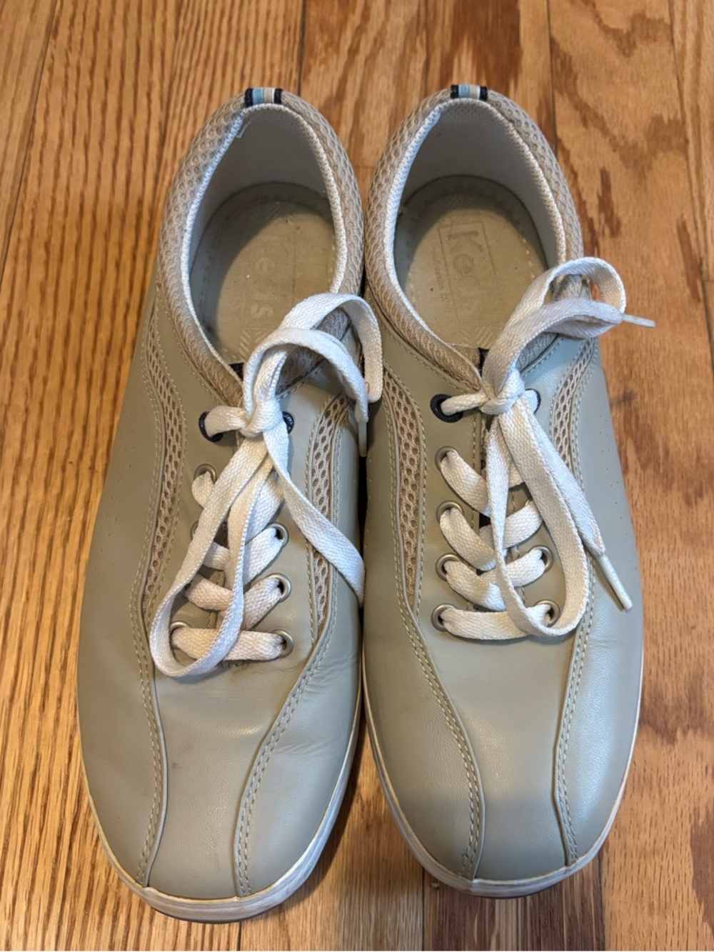 Women’s Keds Leather Sneakers size 8.5